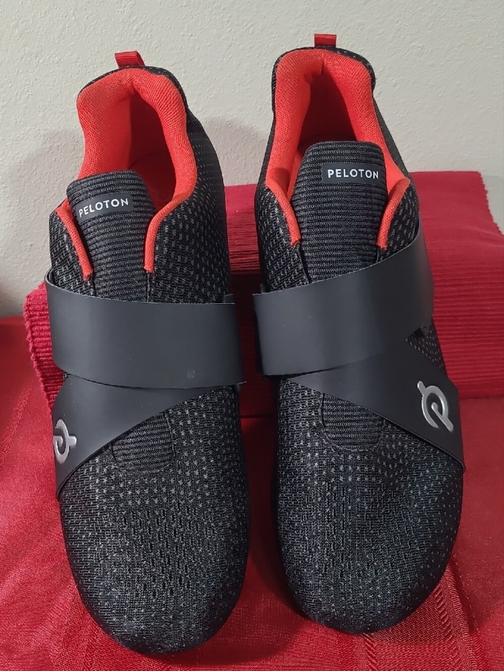 Peloton Black Altos Cycling Shoes with Red Accents - Picture 2 of 10
